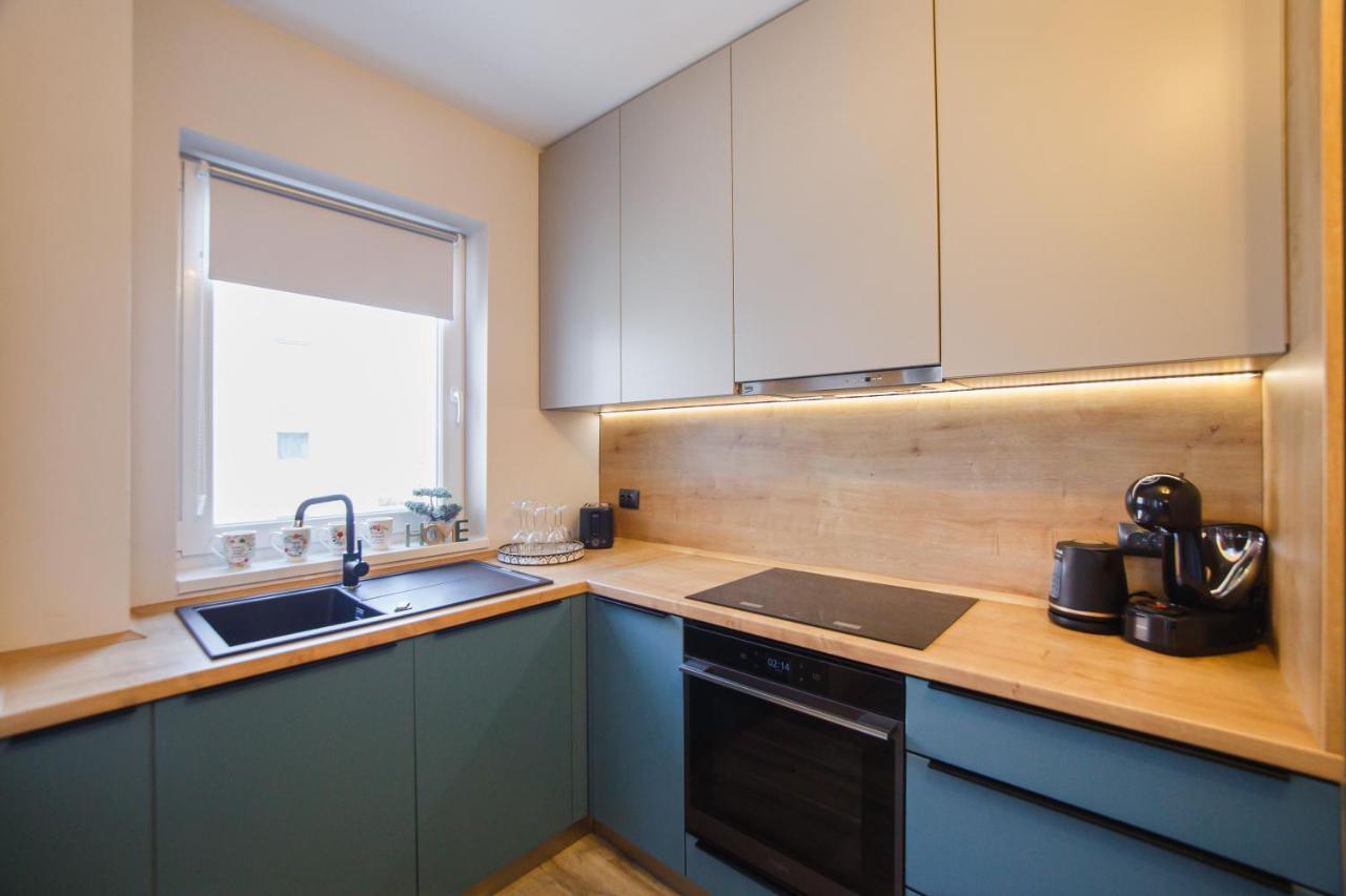 Ferienwohnung Charming Family Haven Oradea Exterior foto