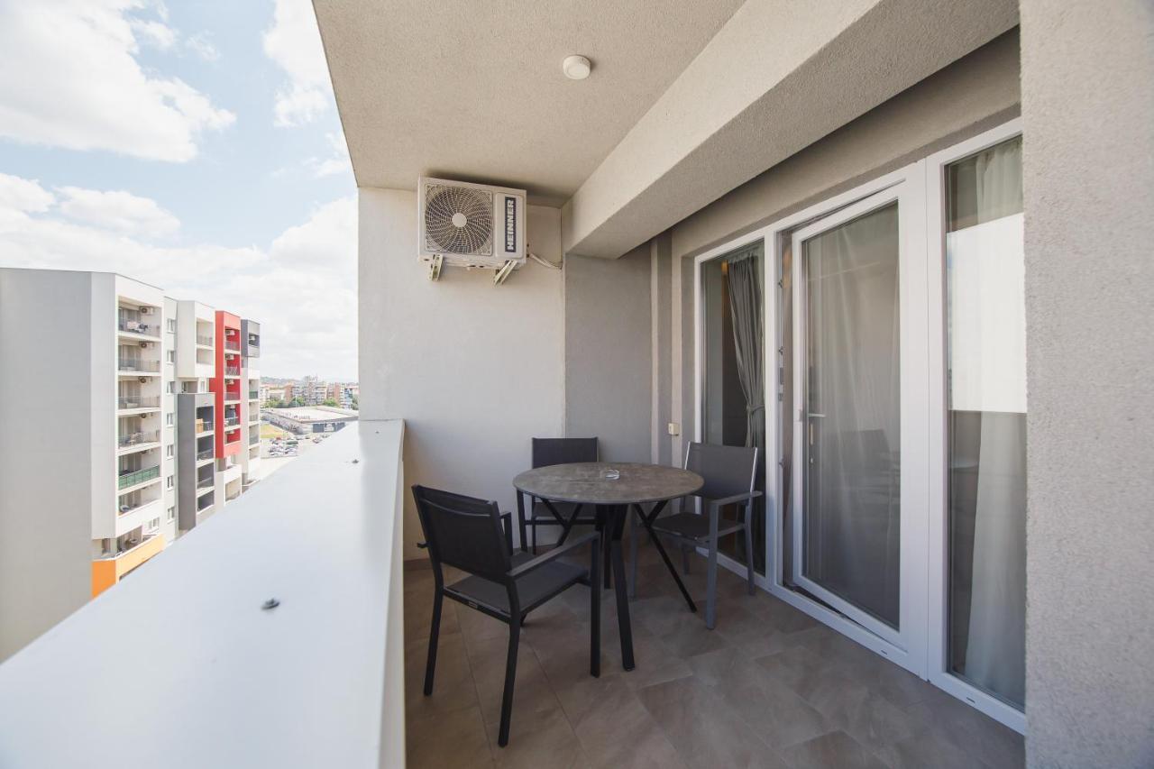 Ferienwohnung Charming Family Haven Oradea Exterior foto