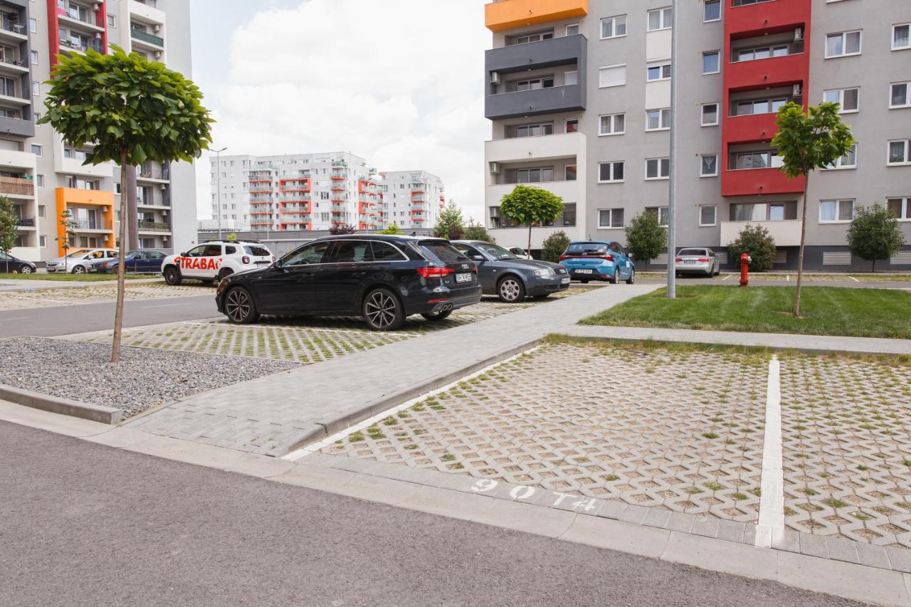 Ferienwohnung Charming Family Haven Oradea Exterior foto